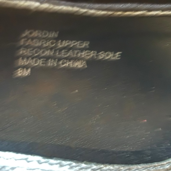 White House Black Market Women's Elegant Black Peep-Toe Heels Size 8 - Picture 7 of 7